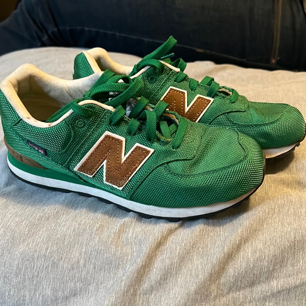 574 Boy’s New Balance - Used Shoes